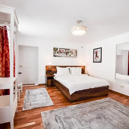 Casa Baritiu - Budget Hotel Brasov