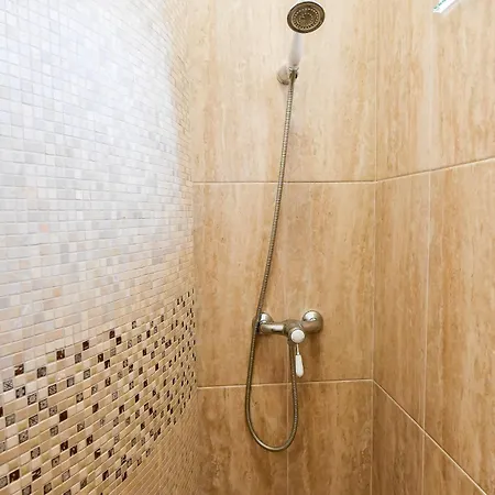Casa Baritiu - Budget Hotel Brasov