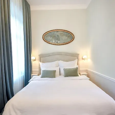 Casa Baritiu - Budget Hotel