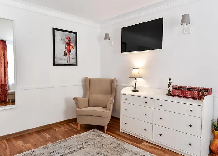 Casa Baritiu - Budget Hotel