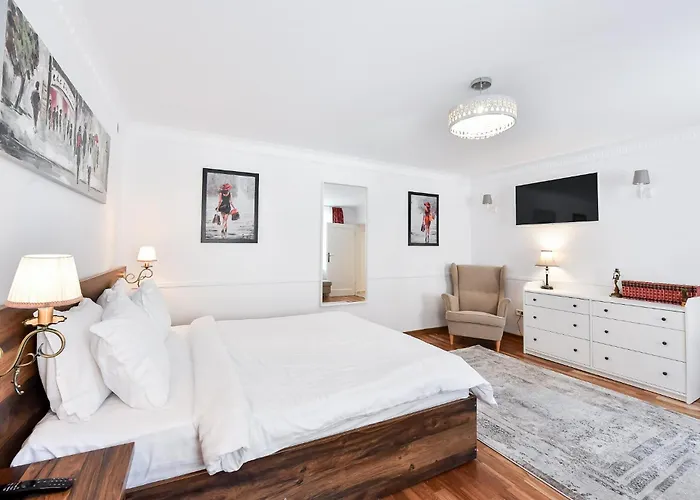 Casa Baritiu - Budget Hotel Brasov