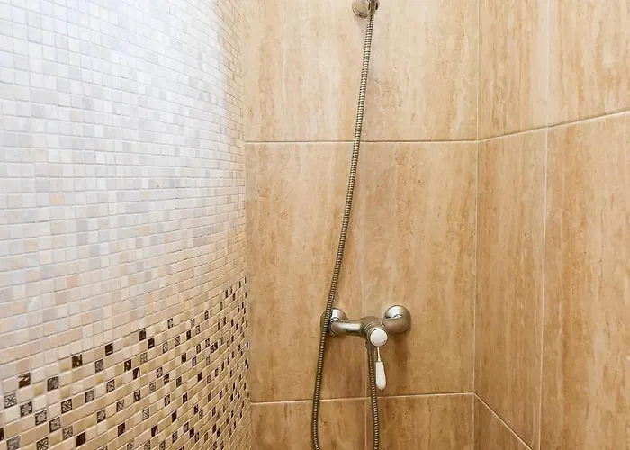 Casa Baritiu - Budget Hotel Brasov