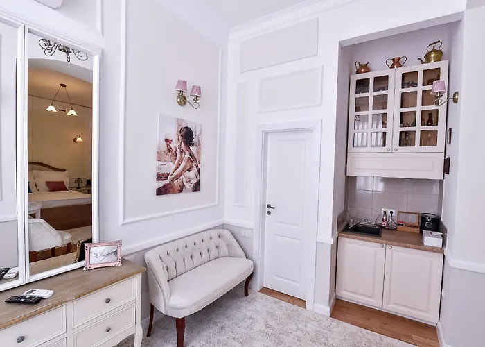 Casa Baritiu - Budget Hotel *